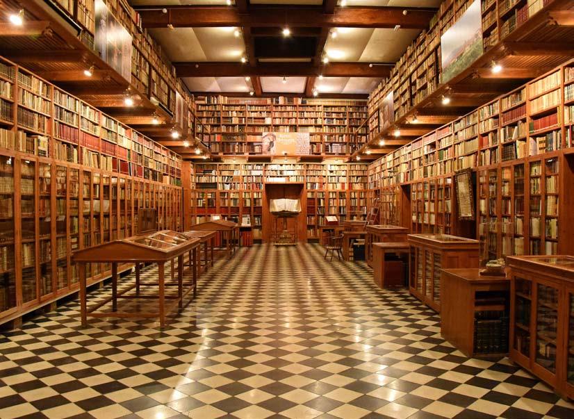 CASTELL PERALADA / SPACES / Castle Library A spectacular space