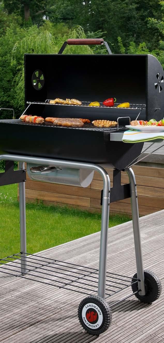 Grill Chef Kettle barbecue has a classic design and