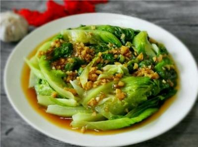 Lettuce with Oyster Sauce Still eat lettuce with Salad? Lettuce with Oyster Sauce is a very common Cantonese Cuisine.It has a refreshing taste with a crispy texture. Just a few minutes.