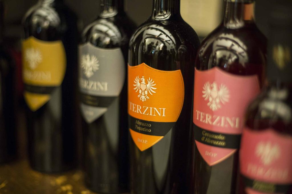 TERZINI LINE Single-varietal wines with registered designation of origin.