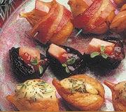 thinly sliced ham, smoked turkey or prosciutto 1/2 lb. thinly sliced Swiss, Jack or Cheddar cheese From Judi Godsey In saucepan, cover figs with water and bring to boil.