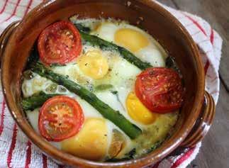 Baked eggs with asparagus 1 tsp ghee or coconut oil 60g white onion, finely chopped 3/4 tsp dried parsley or Italian seasoning 3 asparagus spears a large handful of spinach leaves 30g fresh or frozen