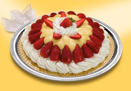 SOFT FRUITS Fragrant shortcrust pastry with fruit of the forest on a delicate Chantilly