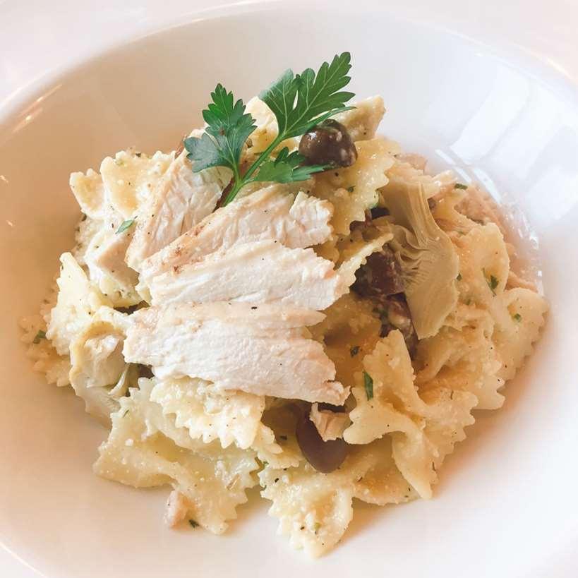 (GRAGNANO COLD PASTA WITH CUCUMBERS TOMATOES, PARMESAN AND CHEF S PESTO) Chicken Farfalle (GRAGNANO COLD PASTA WITH GRILLED CHICKEN,