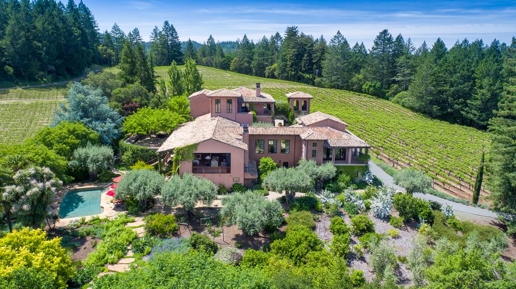 5800 Petrified Forest Road, Calistoga Calistoga s Prized Hilltop Villa & Vineyard This stunning hilltop villa is one of Napa Valley s most prized vineyard estates.