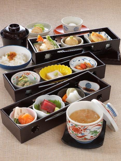 lunch-only menu IRODORI BOX 2,500 Irodori Box Appetizer : Assorted Traditional Dishes of the Day : Carefully Selected Raw Fish Artfully Prepared by Our Chef, Served with Vegetable Garnish Seasonal
