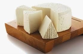 fragmentation and the bulk of sales are concentrated in products offering only low margins such as mozzarella and queijo prato and other semi-hard cheese.