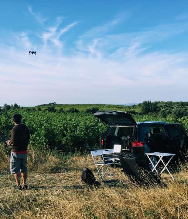 Proprietary Camera Technology Multi-spectral sensor designed to detect specific disease symptoms Adapted for UAV Technology A turn-key imaging solution for vineyards Spectral