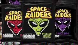 Raiders Spicy pm 20p 40 x 20g 40 x 20g Price Marked Nuts KP Nuts