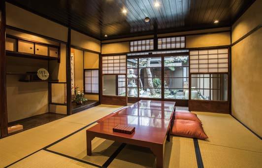 When this company encountered the machiya townhouse that is now its head office, the appeal of its beauty was the start of its business objectives of giving new life to the Kyomachiya townhouses and