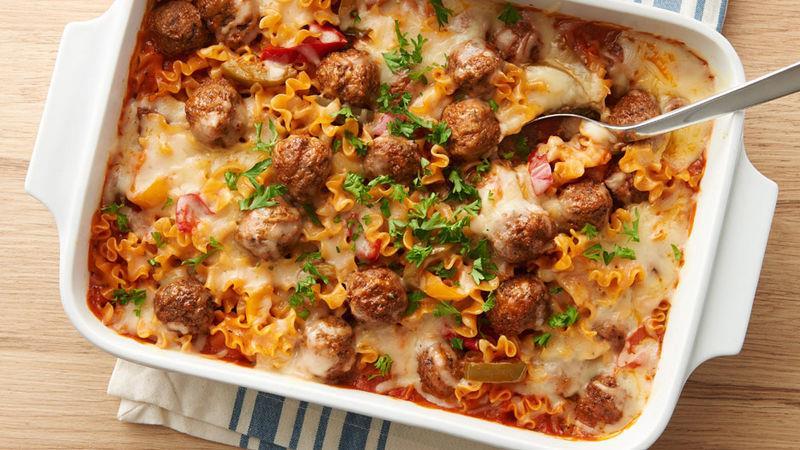 18 Pasta Casserole 1 pound package penne pasta 1 pound ground beef Italian Sausages (optional) 2 cups shredded mozzarella cheese ½ cup parmesan cheese 1 large jar pasta sauce Vegetables optional