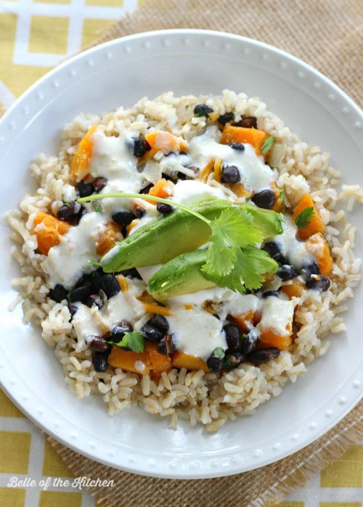 6 Burrito Bowl 1 cup cooked brown rice 1/2 cup black beans, drained and rinsed 2-3 tablespoons salsa, or to taste 1 tablespoon plain Greek yogurt 1 tablespoon shredded cheddar or Mexican-blend cheese