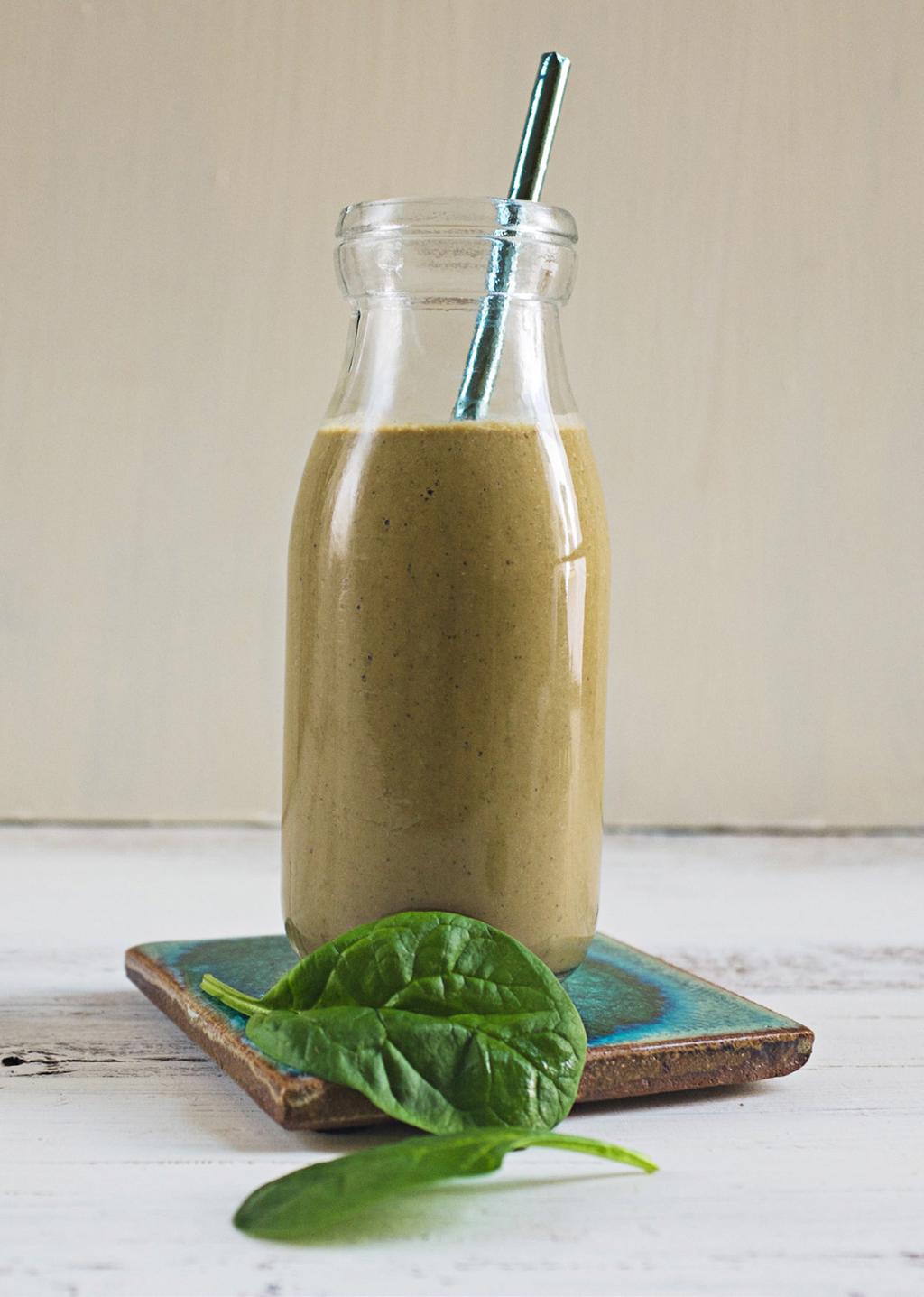 Chocolate Veg Smoothie 2 cups (480ml) cold water 1 serving PW1 Chocolate 1 banana ½ cup of frozen spinach ½ an orange