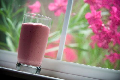 Raspberry Peach Melba Smoothie Photo by recipe author This smoothie is perfect for a nutritious breakfast on the go.