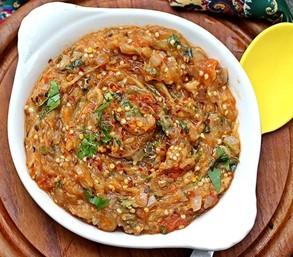 Eggplant Dip-1 Ingredients 3 Chinese eggplants grilled, peeled & diced 1/2 cup mixed nuts chopped 1/2 tsp chopped garlic 1 /2 tsp sesame oil 1 cup water 1 tsp vinegar 1 tbsp. lemon juice 2 tbsp.