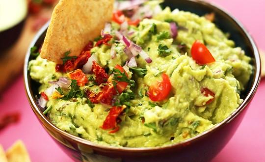 Guacamole Dip Ingredients 3 ripe avocados peeled, sliced & lightly mashed 1 large red onion chopped 2 tomatoes diced 2 tsp lemon juice 2 tbsp. fresh cilantro chopped 2 tbsp.