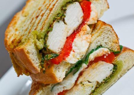 Pesto Chicken Sandwich 2 tablespoons extra-virgin olive oil 1 large red pepper, sliced 1 small red onion, sliced 8 slices of gluten free bread 2 grilled boneless, skinless chicken breasts, sliced 4