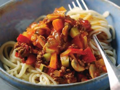 thursday sensational ti Spaghe Bolognese Suitable for freezing 431kcals/1803kJ per portion Use any pasta shapes you like and swap any of the vegetables for your favourites.