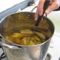 If you are not using a fermentation pail they have to be small enough to fit into the mouth of the glass jug. Remove and discard any pits or seeds if practical. I have sliced Bartlett Pears.