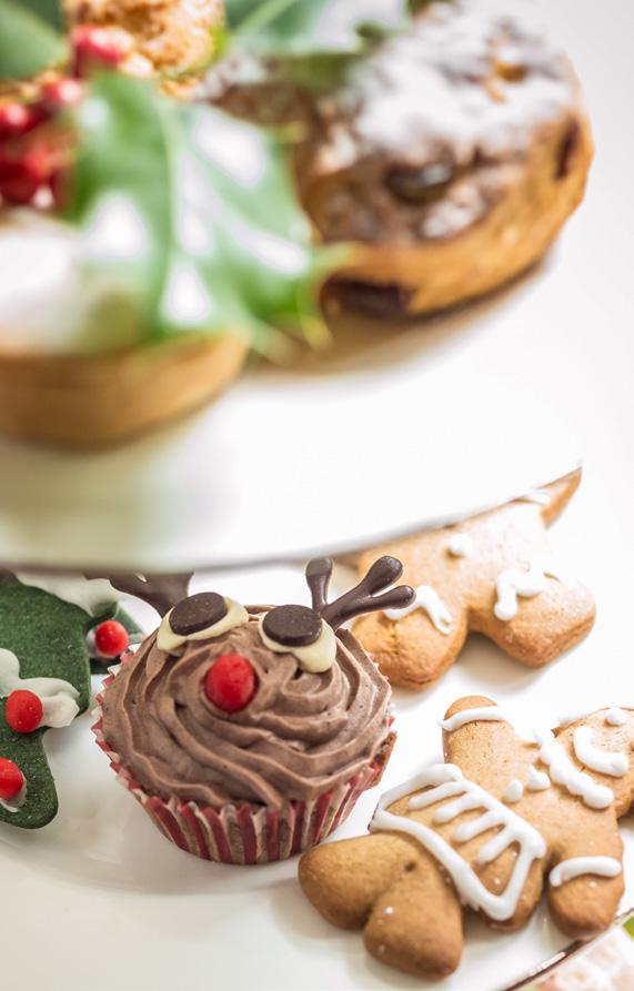 Festive Afternoon Tea 26 TH NOVEMBER - 23 RD DECEMBER Enjoy full afternoon tea with a festive twist including a selection of finger sandwiches, homemade cakes, mince pies, fruit and plain scones