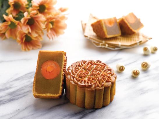 Our Traditionally Baked Classics Celebrate Mid-Autumn with our baked mooncakes during a time of bonding.
