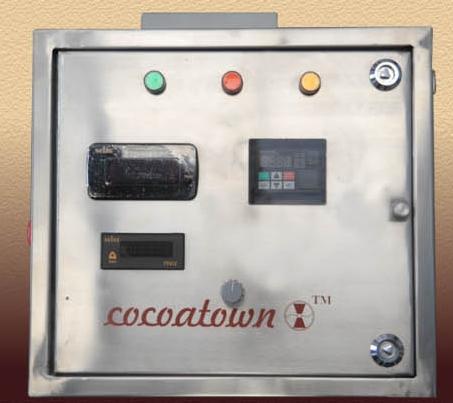 4 Control Panel for ECGC Grindeurs The CocoaT Control Panel is specially designed to precisely monitor and effectively control the chocolate grinding/conching process of ECGC-65 Grindeurs.