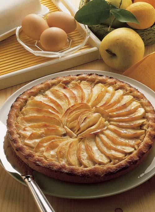 108 00016 GB 17-06-2004 14:50 Pagina 77 Apple Cake (20/27 l oven) (34 l oven) For the pastry flour 250 g 300 g cream 2 tablespoons 3 tablespoons baking powder 1/2 teaspoon 1 teaspoon butter or