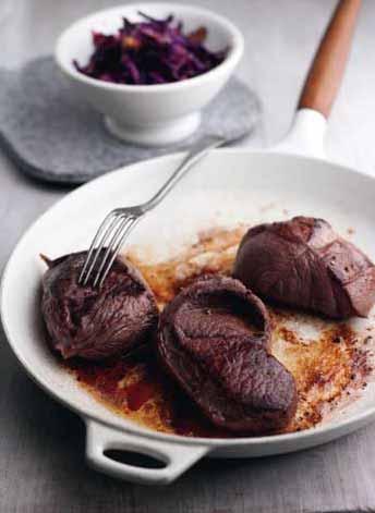 Venison Steak with Celeriac and Apple Gratin and Spiced Red Cabbage Serves 4 Ingredients 4 x 200g venison steaks 1 tbsp veg oil Gratin 2 celeriac 4 green apples 75g butter 500ml double cream 2 sprigs