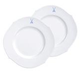 saucers, 2 dessert plates with MEISSEN trademark in cobalt blue 825001-C2822-1 DESSERT PLATE Ø 22.5 cm, 8 7/8 825001-28472 DINNER PLATE Ø 28.