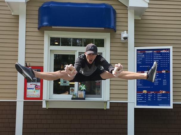 Ready to take the leap? Contact Us: Aroma Joe s Franchising, LLC 352 Warren Ave, Unit 8 Portland, ME 04103 (207) 553-2975 Franchising@aromajoes.