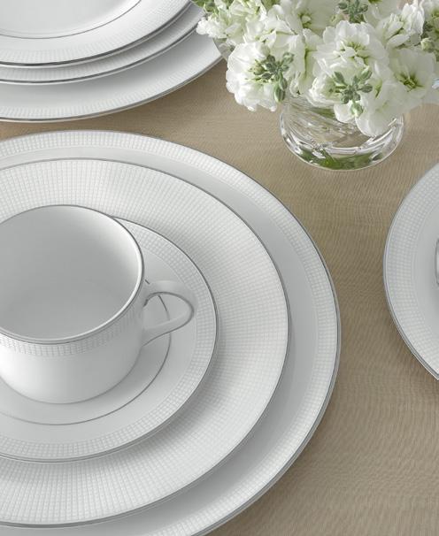 Blanc Sur Blanc I am forever experimenting with white explains renowned New York fashion designer Vera Wang, on her stunning Vera Wang Blanc Sur Blanc dinnerware collection for Wedgwood.