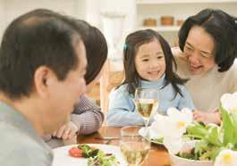 Dads enjoy a spectacular 7-course meal featuring Double-boiled Chicken and Snow Peach with Dried Scallop and Sea Whelk Soup, Pan-fried Sea Perch with Preserved Vegetable, and contemporary dishes such