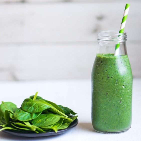 Green Goddess Smoothie A Green Goddess Smoothie makes you feel like just that, a goddess! Packed with spinach and vitamin-rich fruit, it s a fresh way to start your day, or finish a workout.