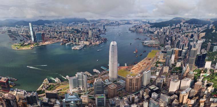 Business District Located in Central, the heart of city and business hub of Hong Kong Relaxing