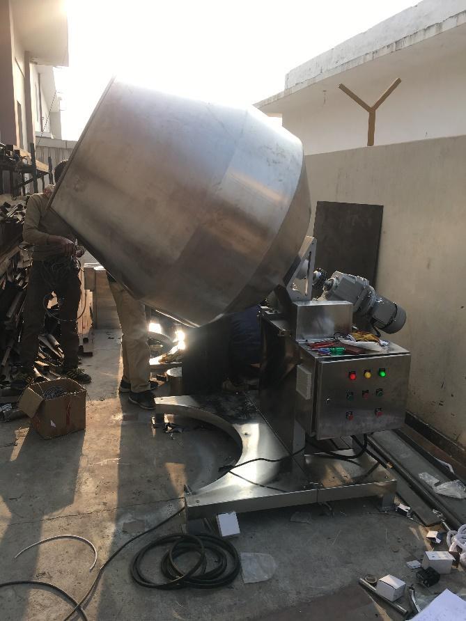 Namkeen Mixer ( Tilting Type) Tilting type Mixer is extensively used for applying seasoning and coating to fried and roasted products in a uniform manner.