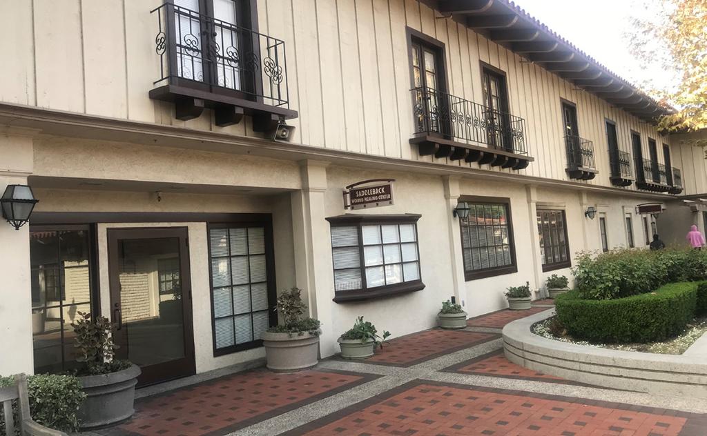Features Convenient free surface parking Attractive Spanish architecture with high-end finishes throughout Prime South Orange County location with immediate access to and from the 5 freeway