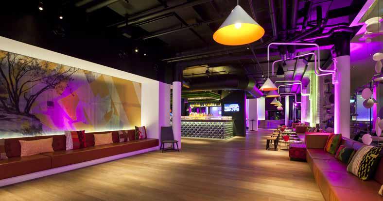 Welcome to Stingray! Renowned for being the Gold Coast s most stylish Lounge Bar, Stingray is all about looking superb, feeling wonderful and creating memorable experiences.