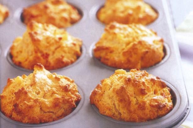 17. Mozzarella and Tomato Muffins Ingredients: 2 cups self-rising flour 1 tsp baking powder 2 tbsps granulated sugar 1 cup frozen corn kernels 1/3 cup grated mozzarella cheese 0.
