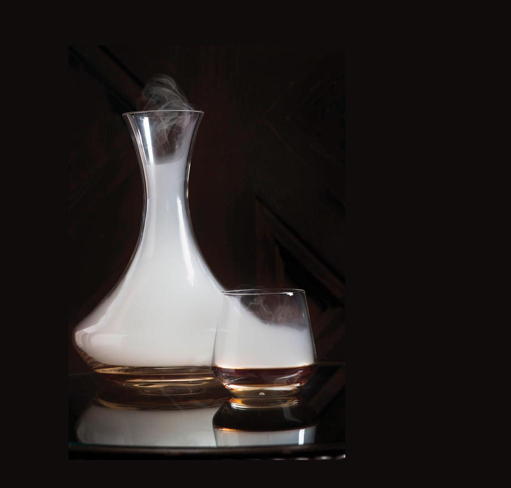 ZACAPA ABOVE THE CLOUDS Floating as light as a cloud, indulge in this elegant experience of Zacapa Rum infused with