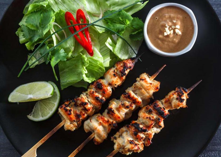 Satay Chicken Kebabs and Salad (serves 2) Richard Burnett A large handful of fresh coriander 1 chilli of choice de seeded 1 clove of garlic 3 Tablespoons of natural peanut butter Splash of soy sauce