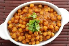 week 8 Chickpea Curry (Chole Masala) PREP TIME: 10 MINS; COOKING TIME: 25 MINS.; SERVES 8 4 cups canned chickpeas. Rinse if using canned.