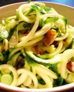 chilli and lemon courgettie 1 courgette, spiralised ¼ red chilli, chopped finely ½ cup basil, chopped finely ¼ cup