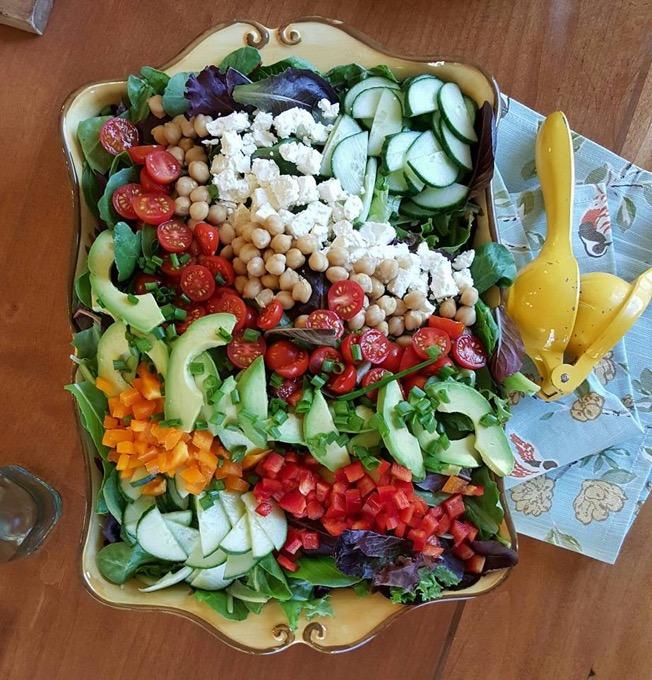 ! Lunch Feta & Chickpea Salad with Creamy Garlic Dressing Ingredients 1/2 cup extra-virgin olive oil, or avocado oil 1/4 cup apple cider vinegar 5-6