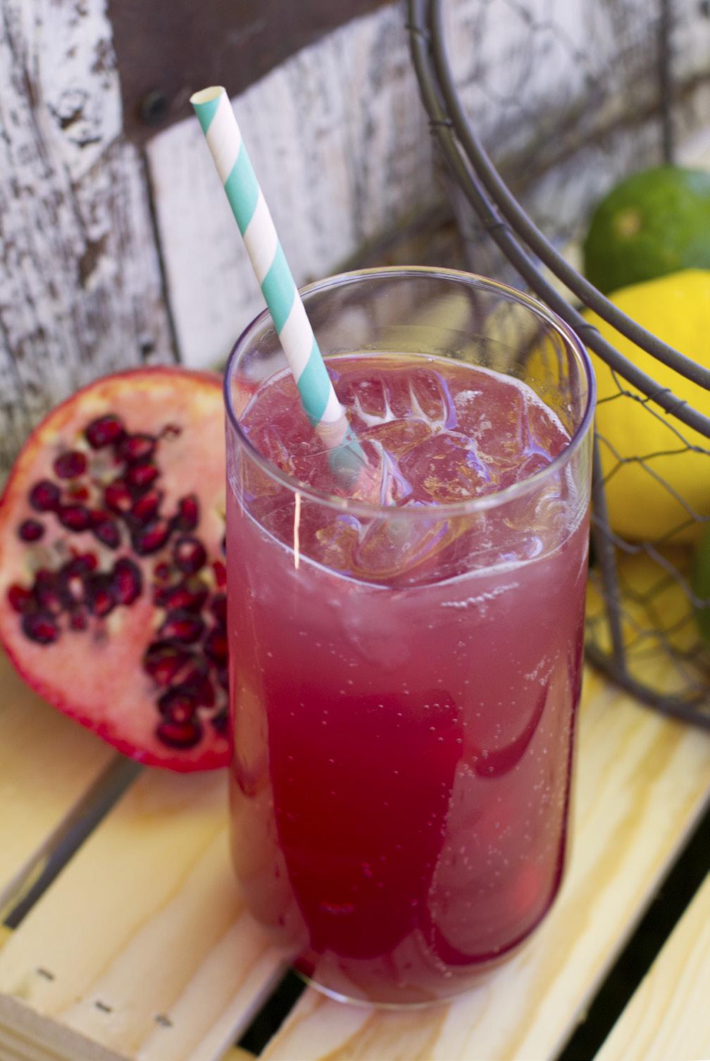 Super Spritzer Sweet lemonade meets bubbly soda water in a perfectly revitalizing spritzer. Feel even better about your summer beverage choice by adding the power of superfruits.