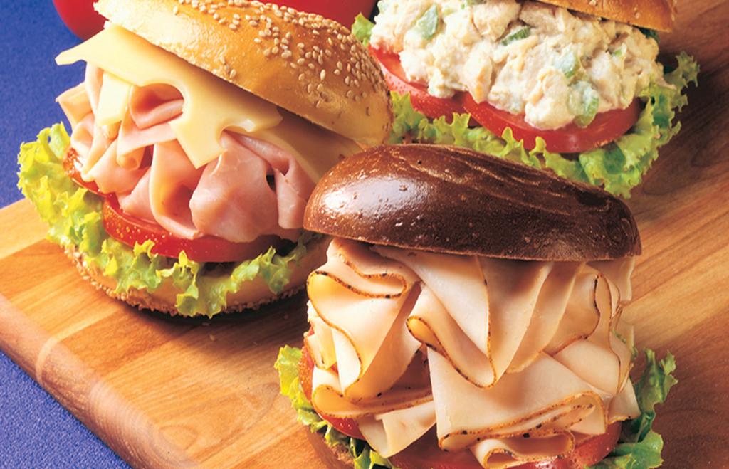 1409174 V2 Wonder Bagel Posters 24x36 10/23/14 9:23 AM Page 8 Fresh Boar s Head Meat Sandwiches All sandwiches come on a choice of bagel, Italian roll or sliced bread, lettuce, tomato, onions and