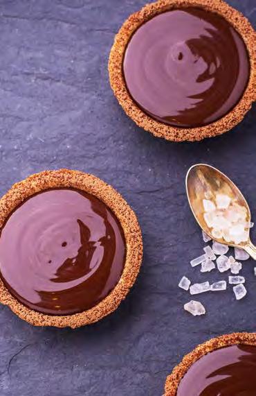 TART FILLING INGREDIENT 500 g Cream 200 g Whole milk 100 g Eggs 400 g Temptation 64 Belgian dark couverture chocolate 1. Make a ganache with the ingredients. 2. Add the eggs. 3.