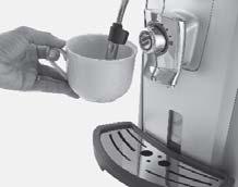 USE THE APPROPRIATE HANDLE ONLY. 1 2 selected steam 3 Fill 1/3 of the cup with cold milk.