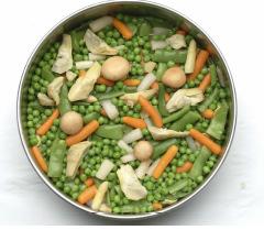 VEGETABLES Mixed Vegetable Menestra o Green Bean Pieces 18% o Carrot Dices 10x10 30% o