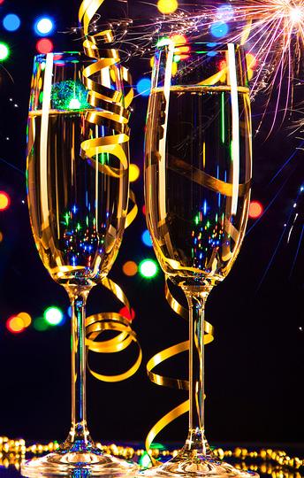 New Year s Eve Celebrations Welcome in 2019! Celebrate in style with friends and family at our very popular dinner dance.