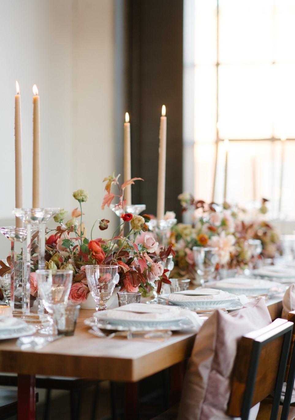 From intimate dinners to standing dance parties, the space can beautifully